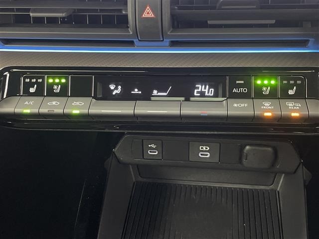Toyota PRIUS 2023 7637485-12