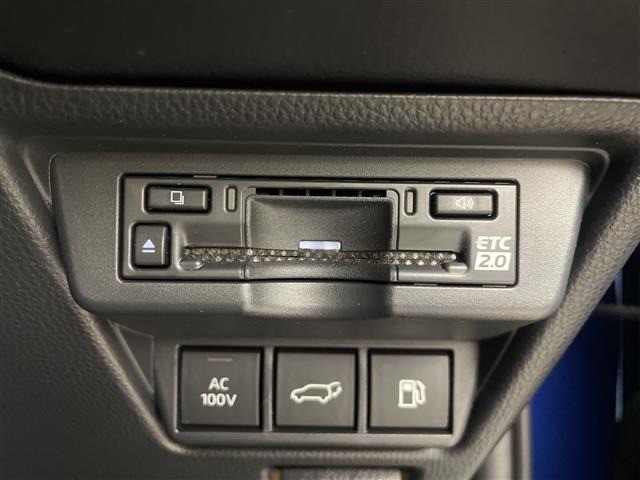 Toyota PRIUS 2023 7637485-16