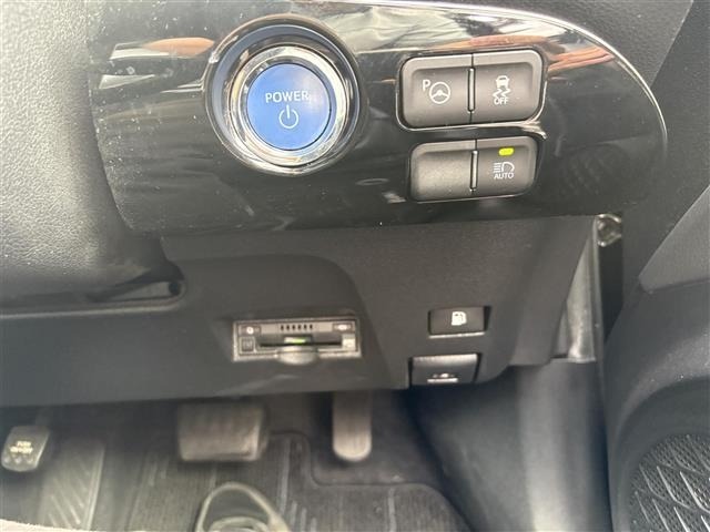 Toyota PRIUS 2018 7637498-22