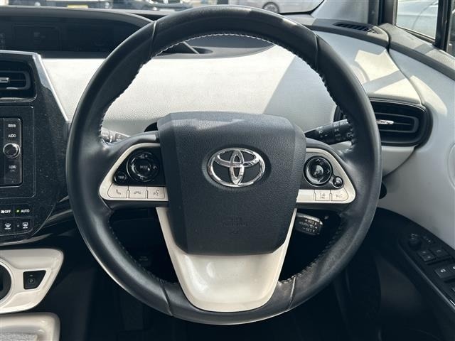 Toyota PRIUS 2017 7637506-15