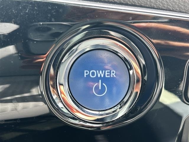 Toyota PRIUS 2017 7637506-17