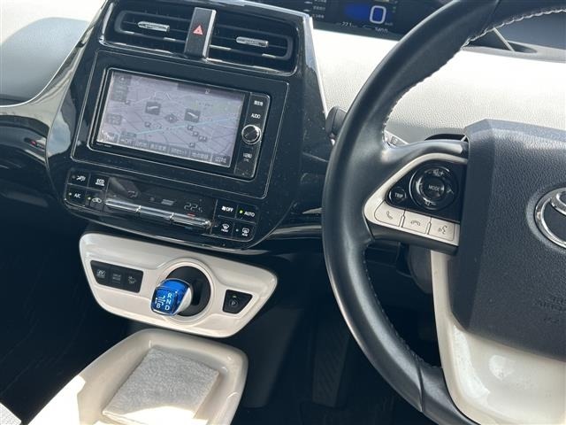 Toyota PRIUS 2017 7637506-18