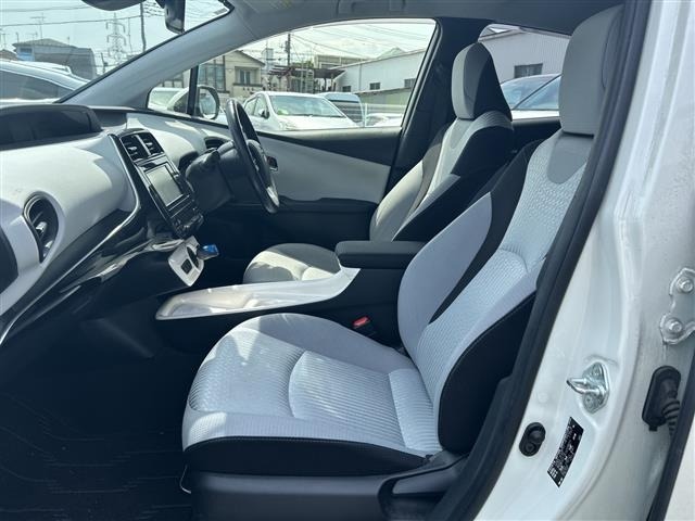 Toyota PRIUS 2017 7637506-8