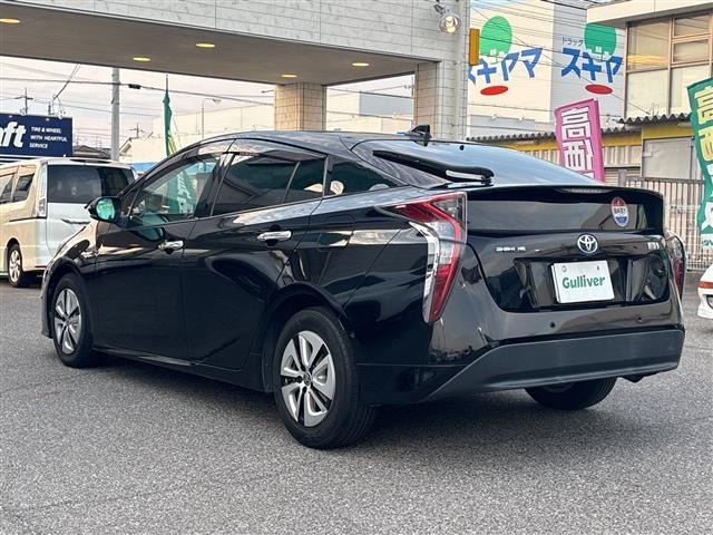 Toyota PRIUS 2016 7637537-13