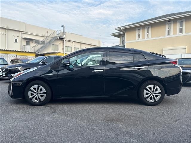 Toyota PRIUS 2016 7637537-3