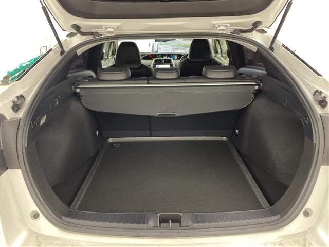 Toyota PRIUS 2022 7637543-12