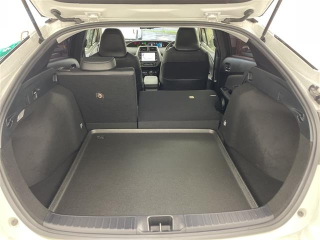 Toyota PRIUS 2022 7637543-20