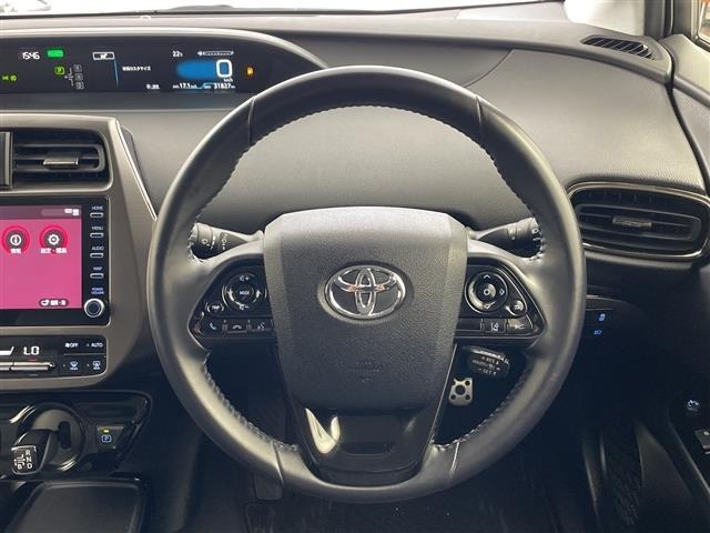 Toyota PRIUS 2021 7637546-4