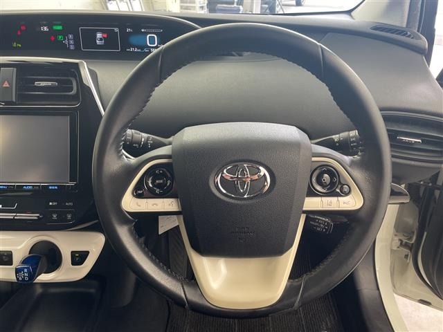Toyota PRIUS 2017 7637557-14