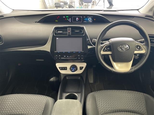 Toyota PRIUS 2017 7637557-15