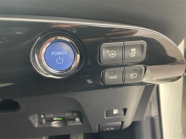 Toyota PRIUS 2017 7637557-19