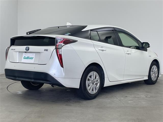 Toyota PRIUS 2017 7637557-2