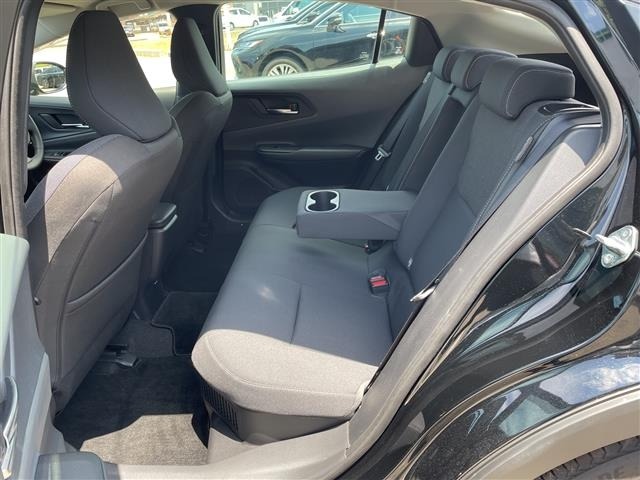 Toyota PRIUS 2024 7637558-12