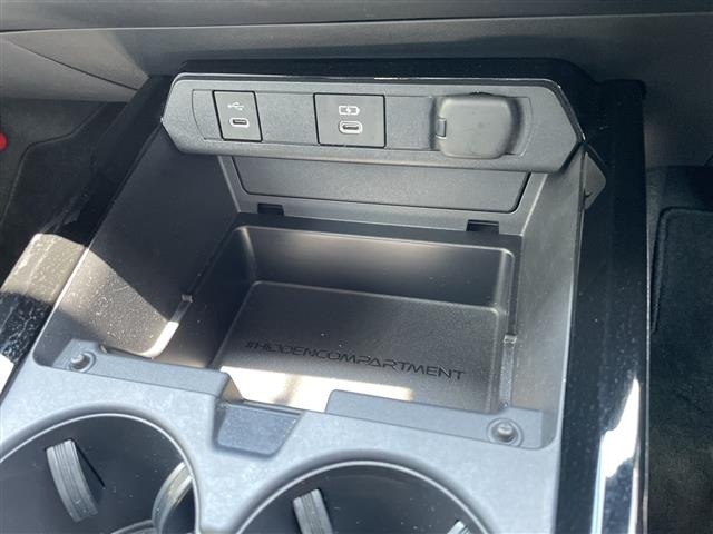 Toyota PRIUS 2024 7637558-3