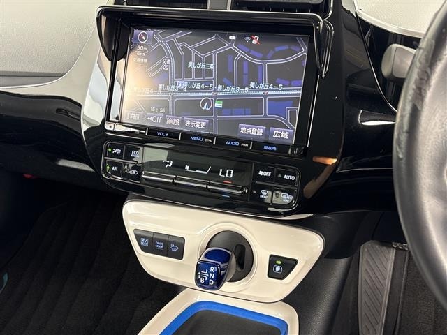 Toyota PRIUS 2015 7637584-2