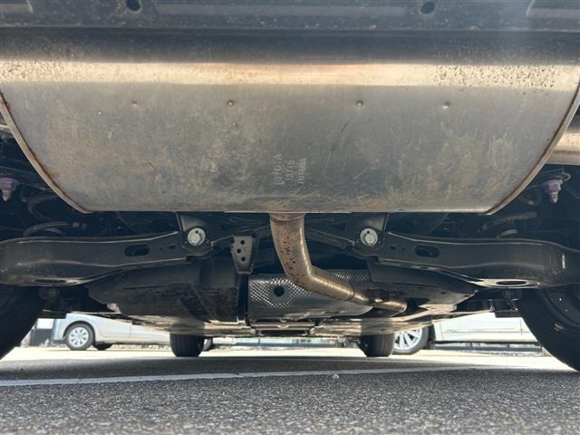 Toyota PRIUS 2024 7637619-13