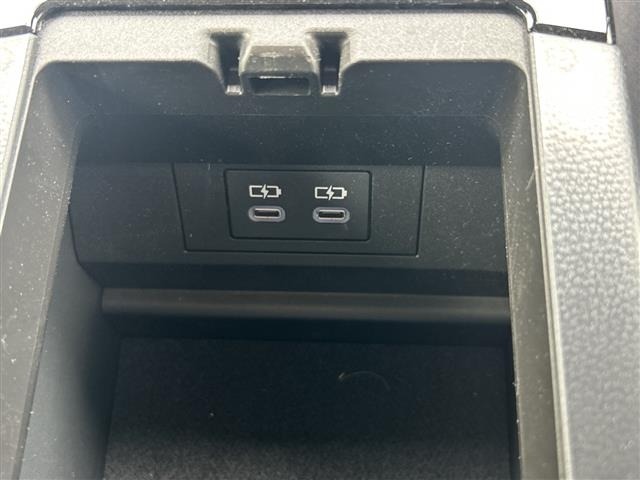 Toyota PRIUS 2024 7637619-2