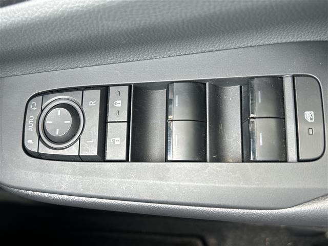 Toyota PRIUS 2024 7637619-22