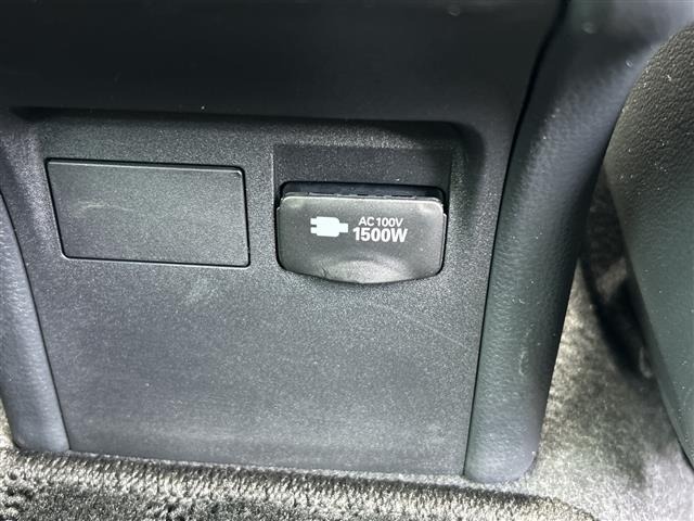 Toyota PRIUS 2024 7637619-6