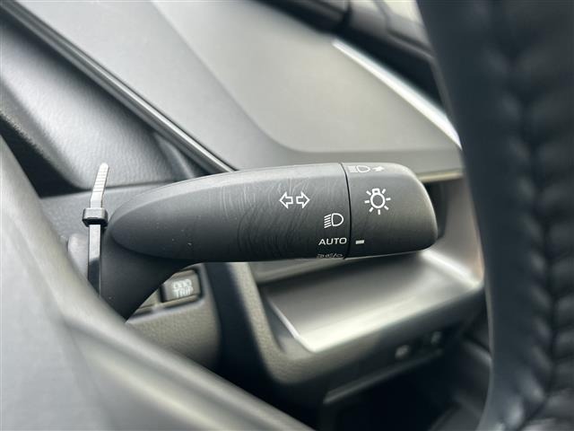 Toyota PRIUS 2024 7637620-12