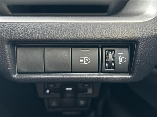 Toyota PRIUS 2024 7637620-2