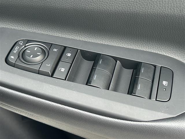 Toyota PRIUS 2024 7637620-6