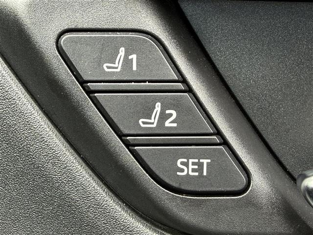 Toyota PRIUS 2023 7637629-21