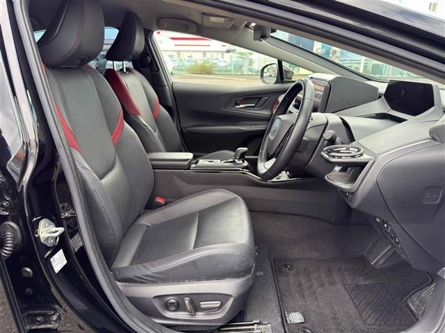 Toyota PRIUS 2023 7637629-5
