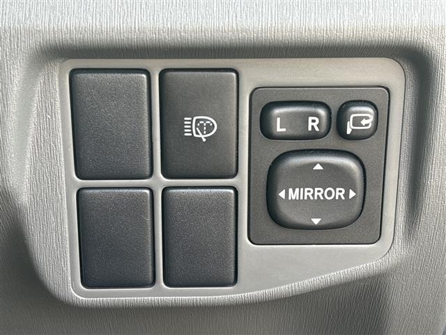 Toyota PRIUS 2010 7637641-1