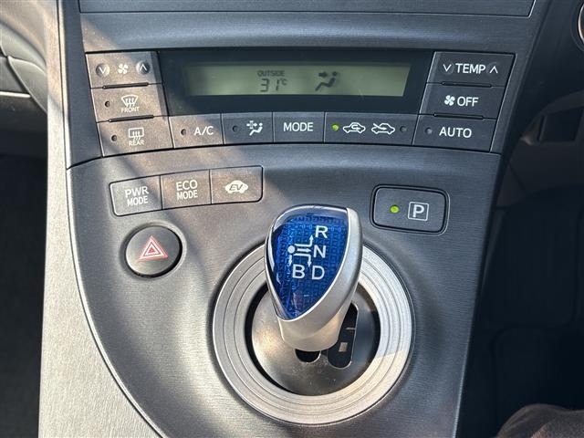 Toyota PRIUS 2010 7637641-16