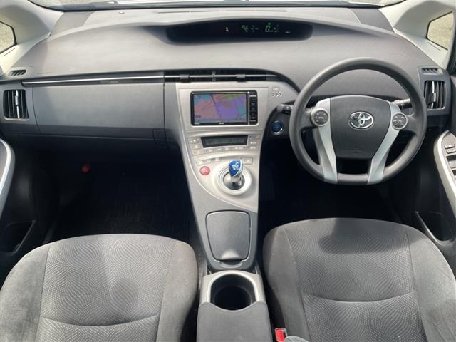 Toyota PRIUS 2015 7637650-17