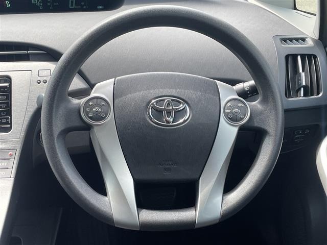 Toyota PRIUS 2015 7637650-18