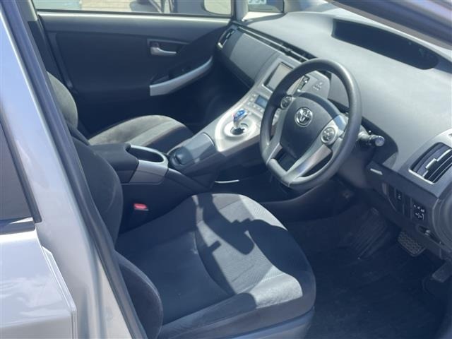 Toyota PRIUS 2015 7637650-9