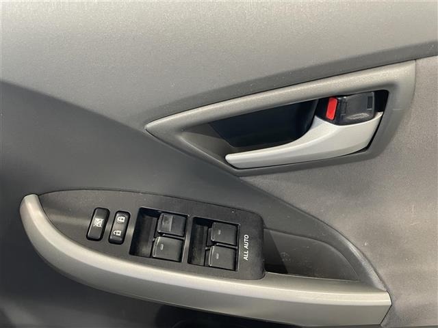 Toyota PRIUS 2011 7637651-2