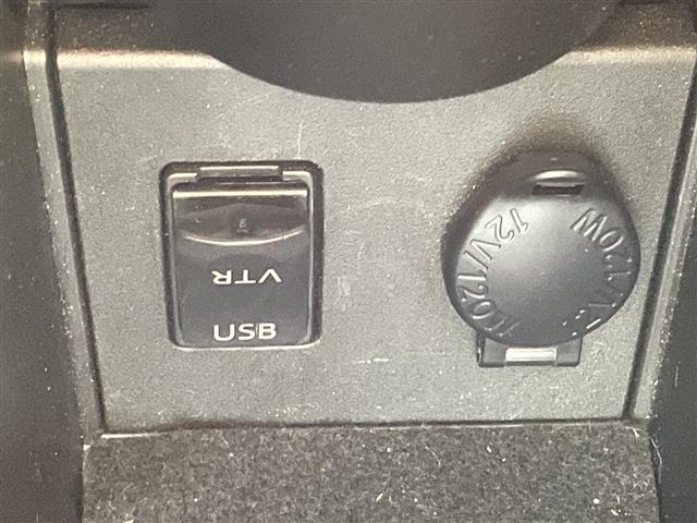 Toyota PRIUS 2015 7637666-12