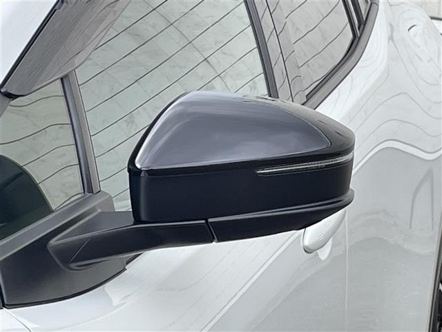 Toyota PRIUS 2023 7637667-10