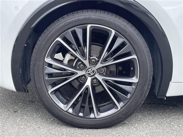 Toyota PRIUS 2023 7637667-11