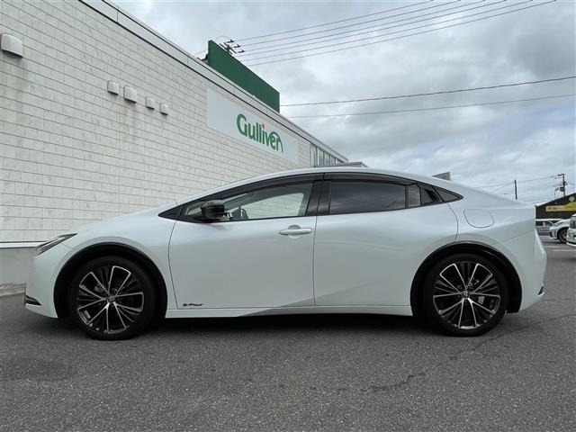Toyota PRIUS 2023 7637667-19
