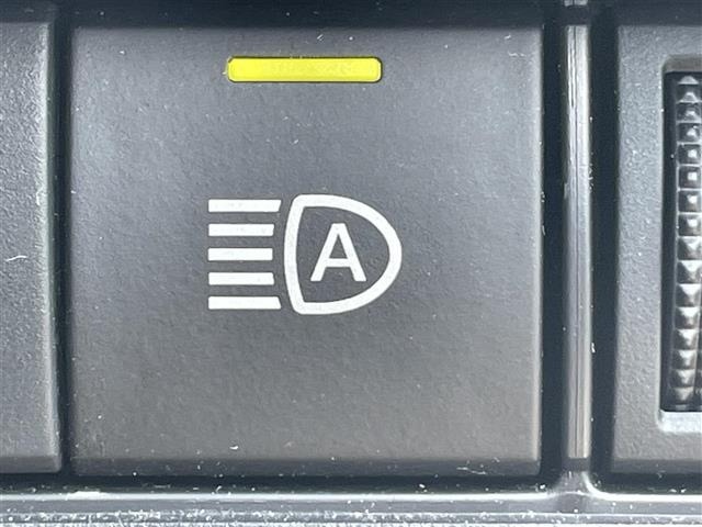Toyota PRIUS 2023 7637691-2
