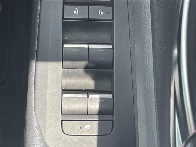 Toyota PRIUS 2023 7637691-20