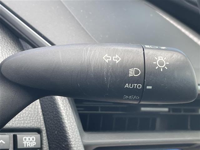 Toyota PRIUS 2023 7637691-7