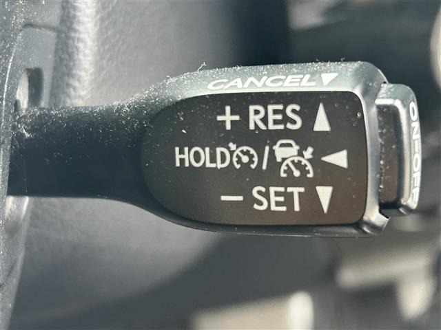 Toyota PRIUS 2017 7637693-1