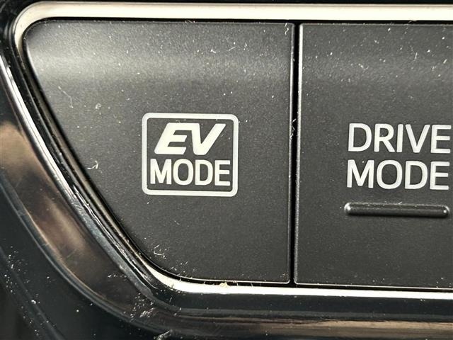 Toyota PRIUS 2017 7637693-12