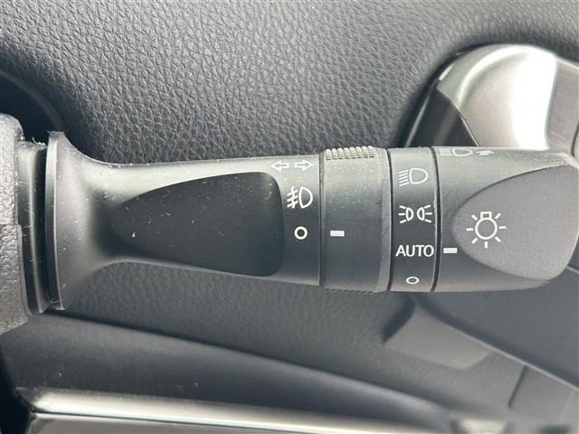Toyota PRIUS 2017 7637693-28