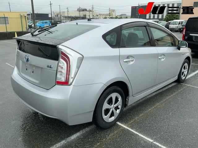 Toyota PRIUS 2014 7638053-6