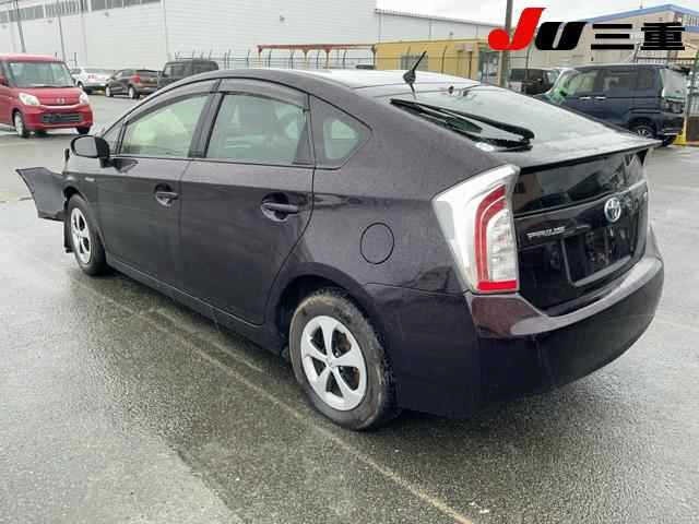 Toyota PRIUS 2013 7638060-1