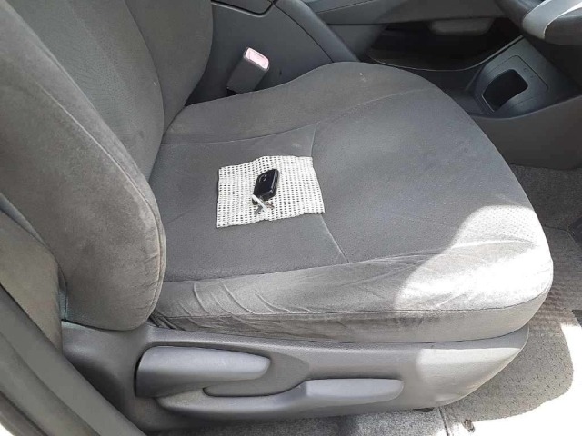 Toyota PRIUS 2011 7638101-8