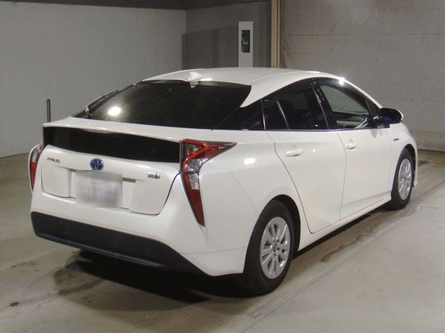 Toyota PRIUS 2016 7638113-1