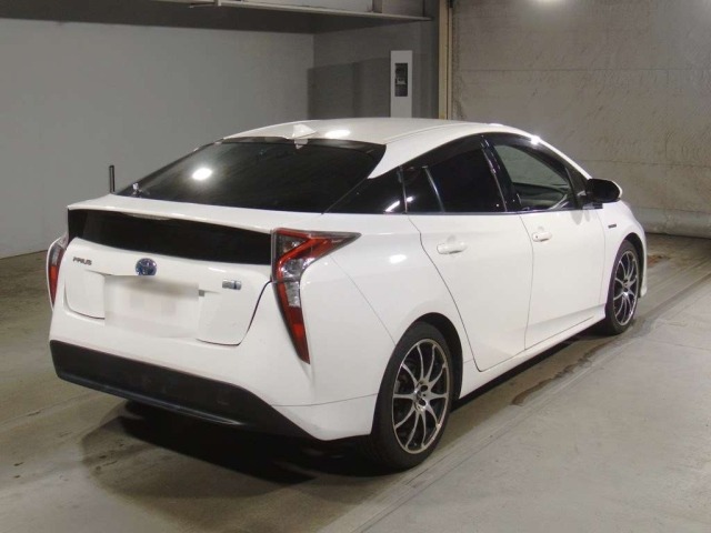 Toyota PRIUS 2016 7638116-1