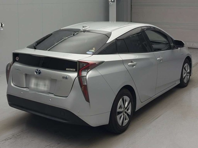 Toyota PRIUS 2016 7638124-1